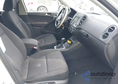 2018 Volkswagen Tiguan Limited 2.0T z USA, uszkodzony, nr VIN WVGBV7AX7JK001470